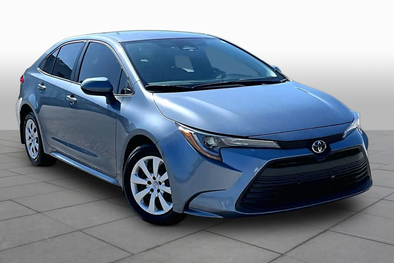 Used 2025 Celestite Toyota LE image 3