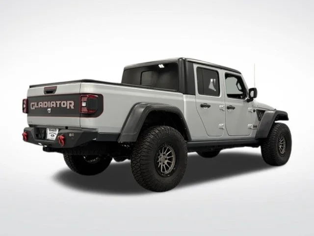 Used 2022 Silver Jeep Rubicon image 11