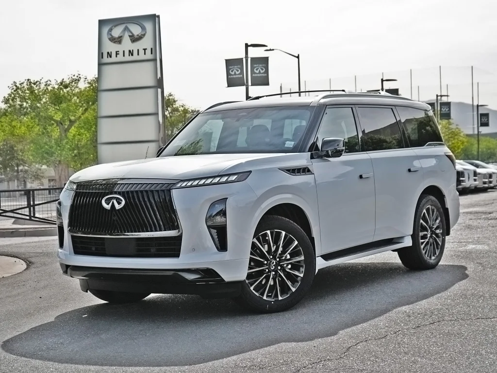 Certified Used 2026 Radiant White/Black Obsidian INFINITI AUTOGRAPH image 1