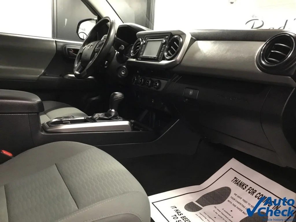 Used 2017 Blue Toyota SR5 image 32