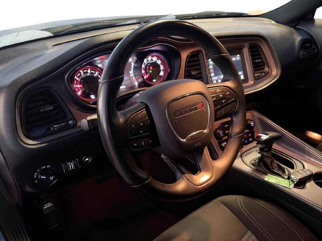 Used 2023 Blue Dodge SXT image 10