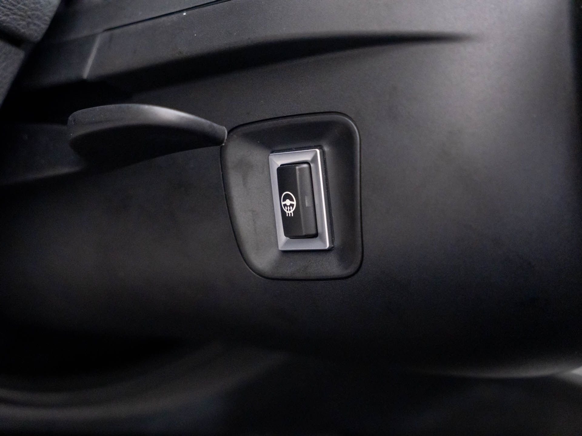 Used 2020 Silver BMW Competition image 25