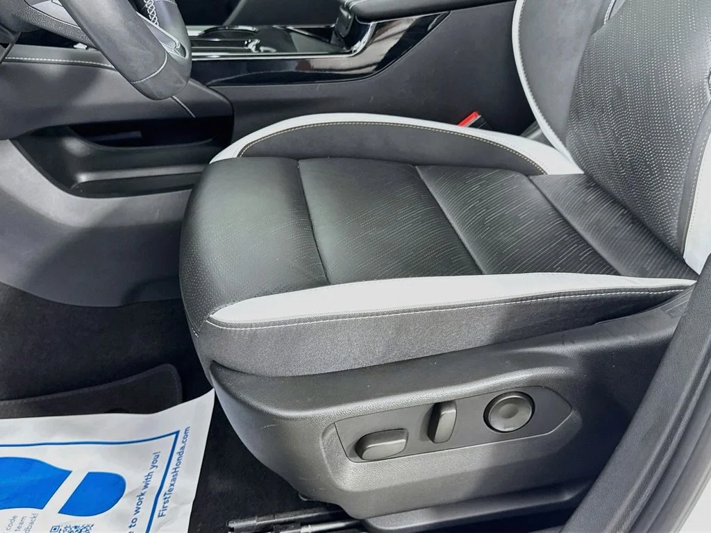 Used 2025 Summit White Buick Sport Touring image 24