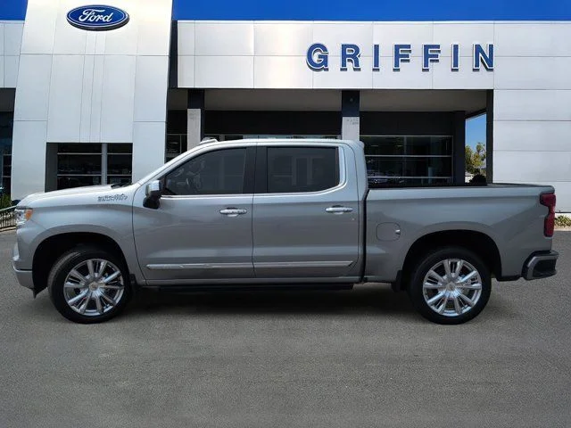 Used 2024 Sterling Gray Metallic Chevrolet High Country image 10