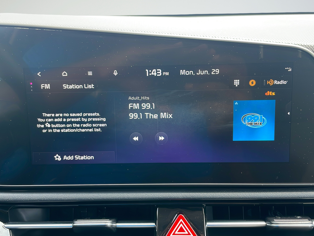 Used 2023 Green Kia EX image 13