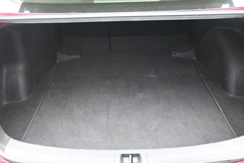 2025 Toyota Corolla LE - Photo 16