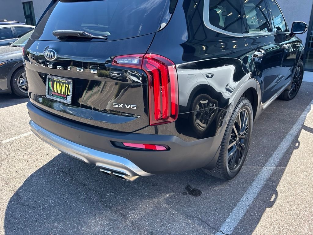 Used 2020 Black Kia SX image 11
