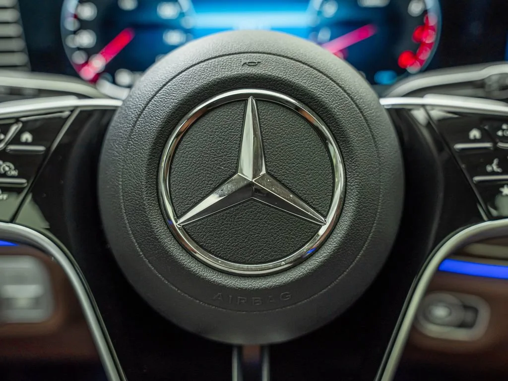 Certified Used 2026 Black Mercedes-Benz GLE 450 image 21