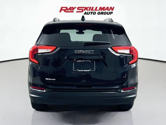 Used 2022 Black GMC SLE image 6