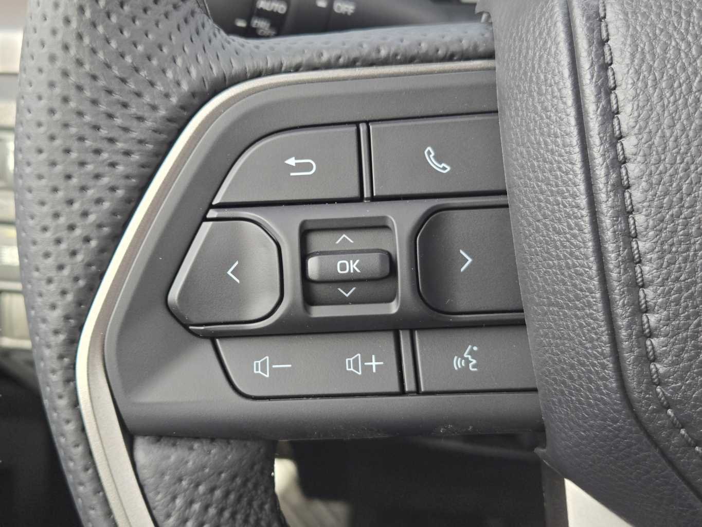 2026 Toyota Tacoma TRD Off Road - Photo 6