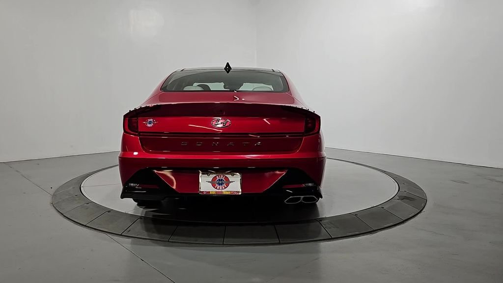 Used 2020 Red Hyundai SEL image 4