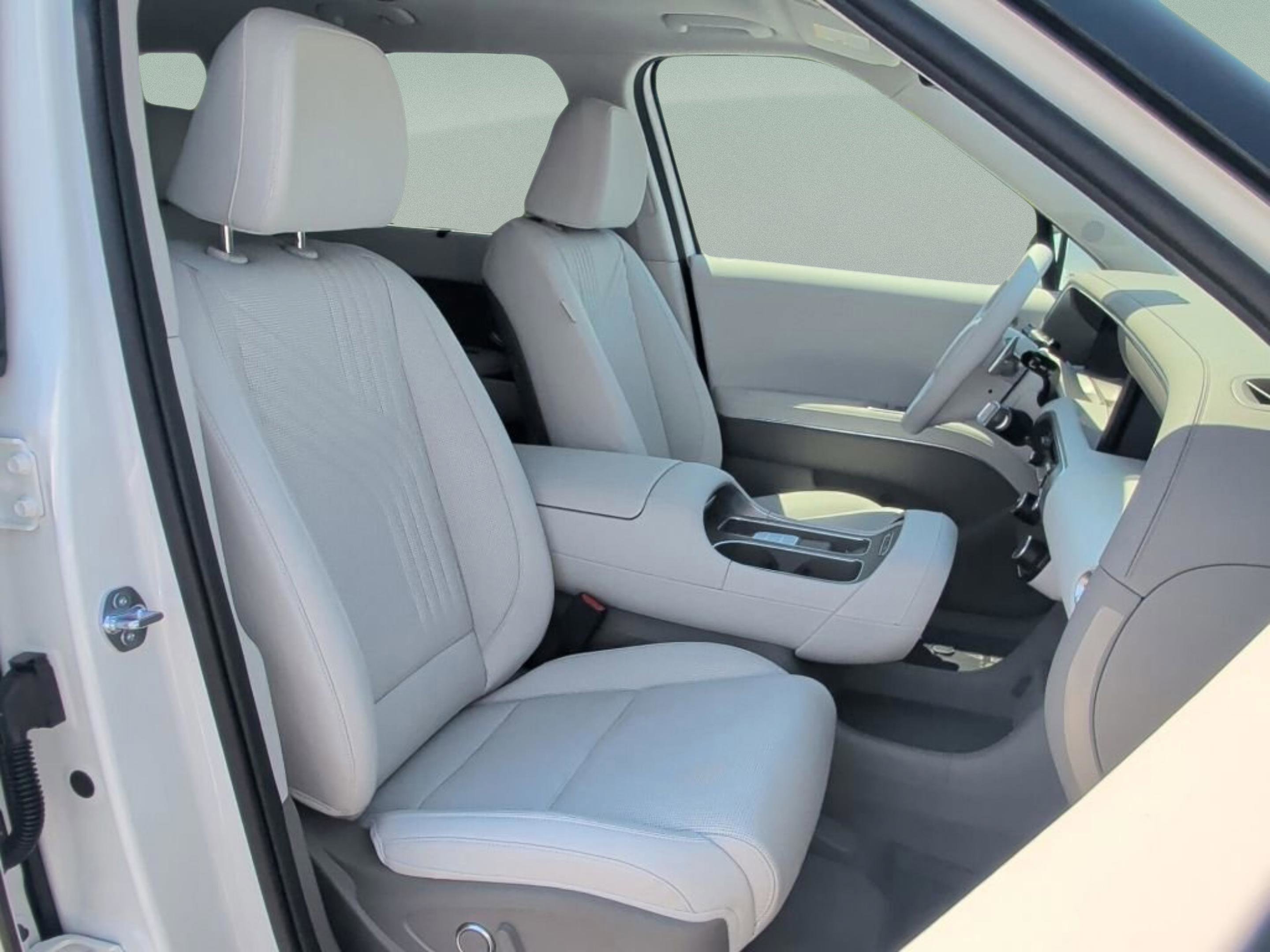 New 2026 Creamy White Pearl Hyundai Blue SEL Premium 7P image 43