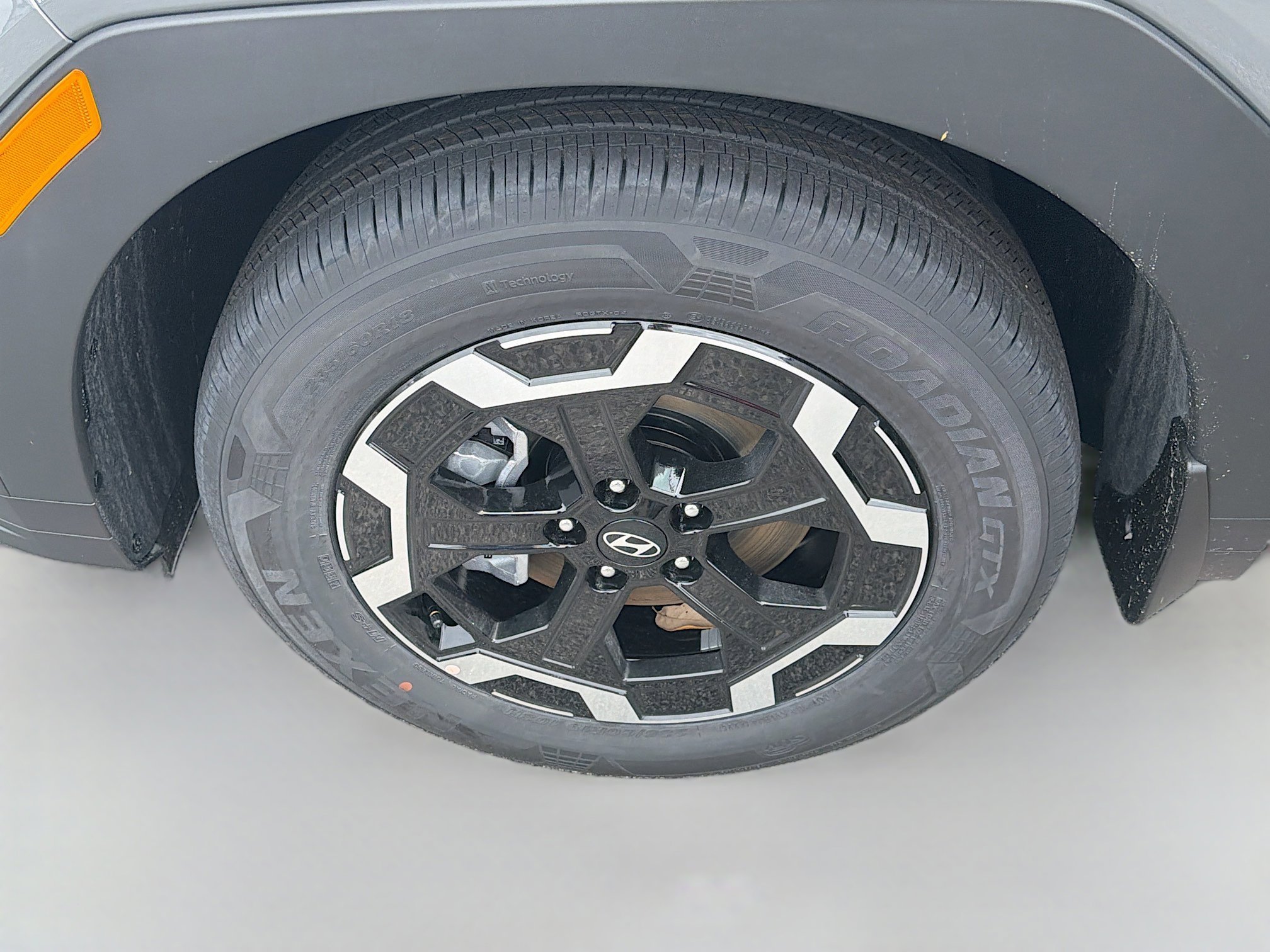 New 2026 Hampton Gray Hyundai SEL FWD image 47