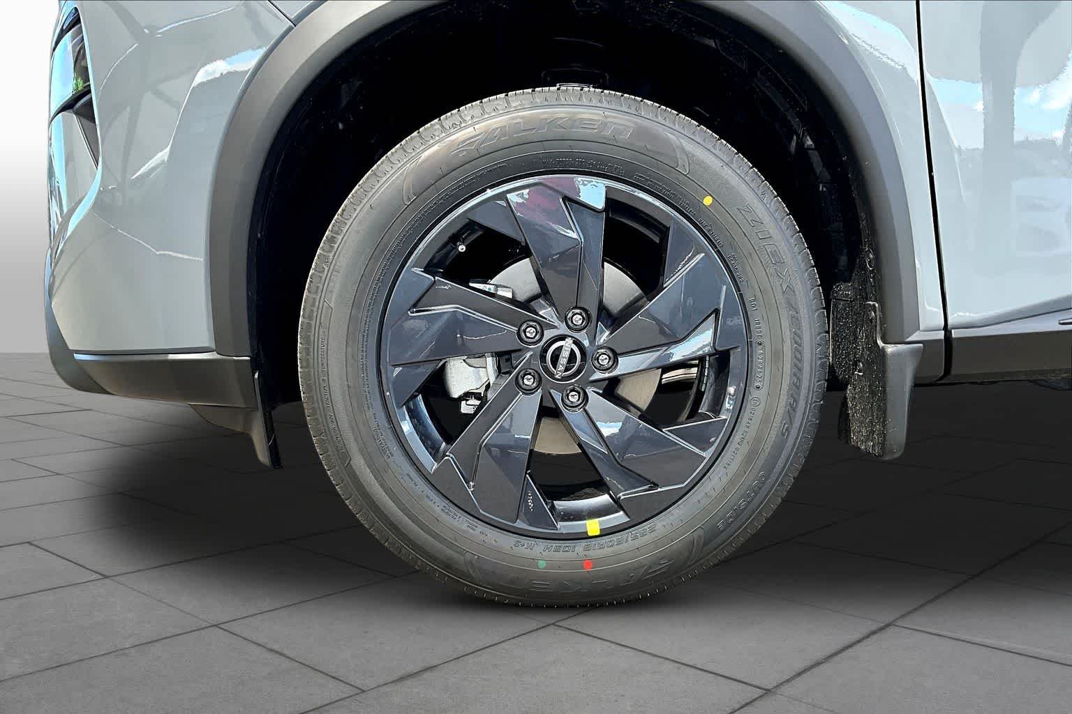 New 2026 Boulder Gray Pearl Nissan SV image 9