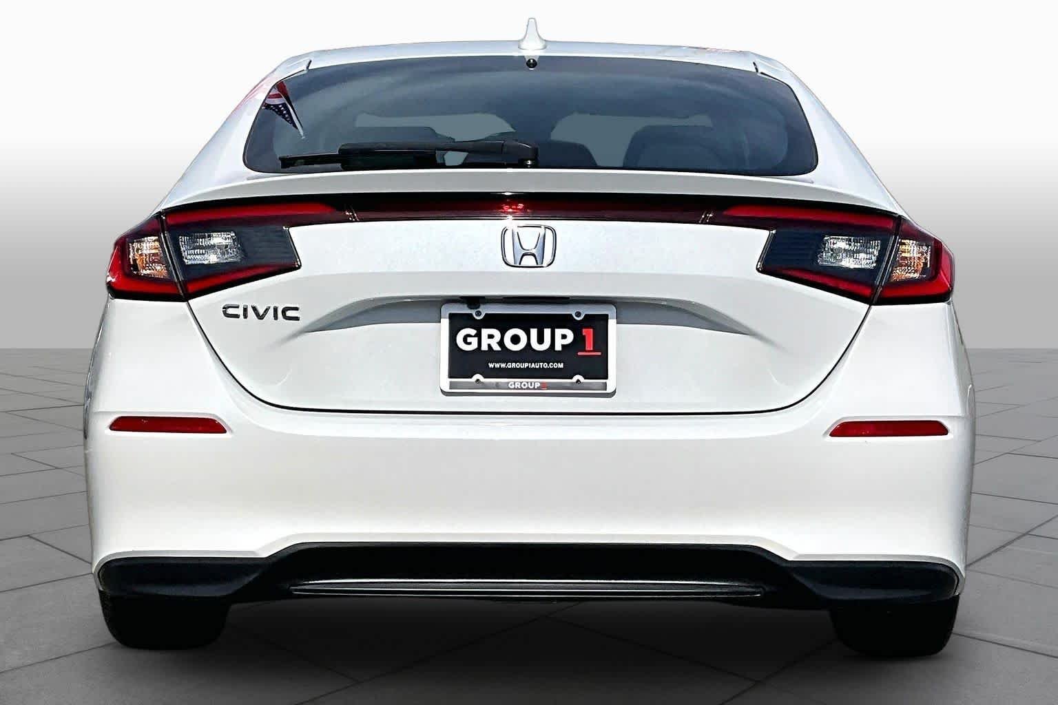 Used 2024 Platinum White Pearl Honda LX image 5