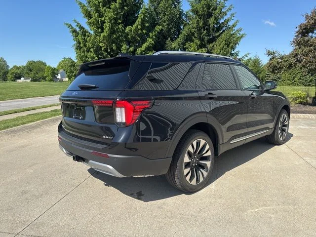 New 2026 Agate Black Metallic Ford Platinum™ image 4