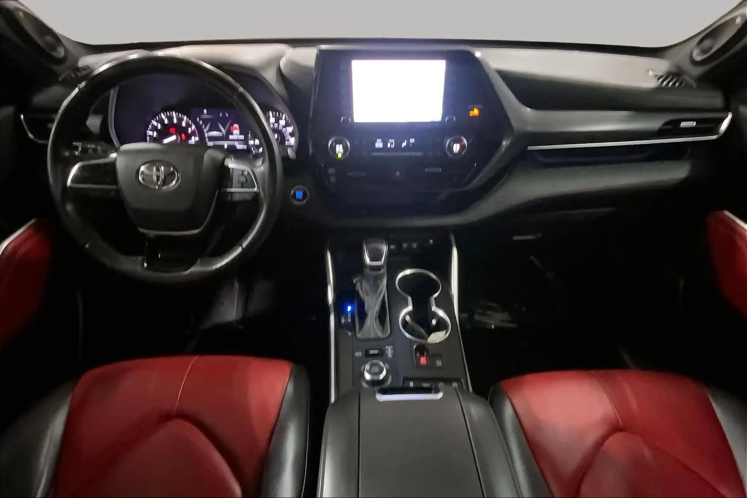 Used 2021 Blizzard Pearl Toyota XSE image 16
