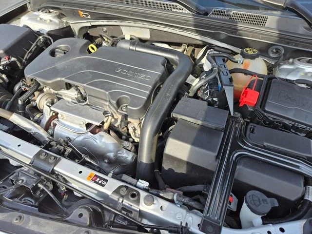 Used 2022 Silver Chevrolet LS image 26