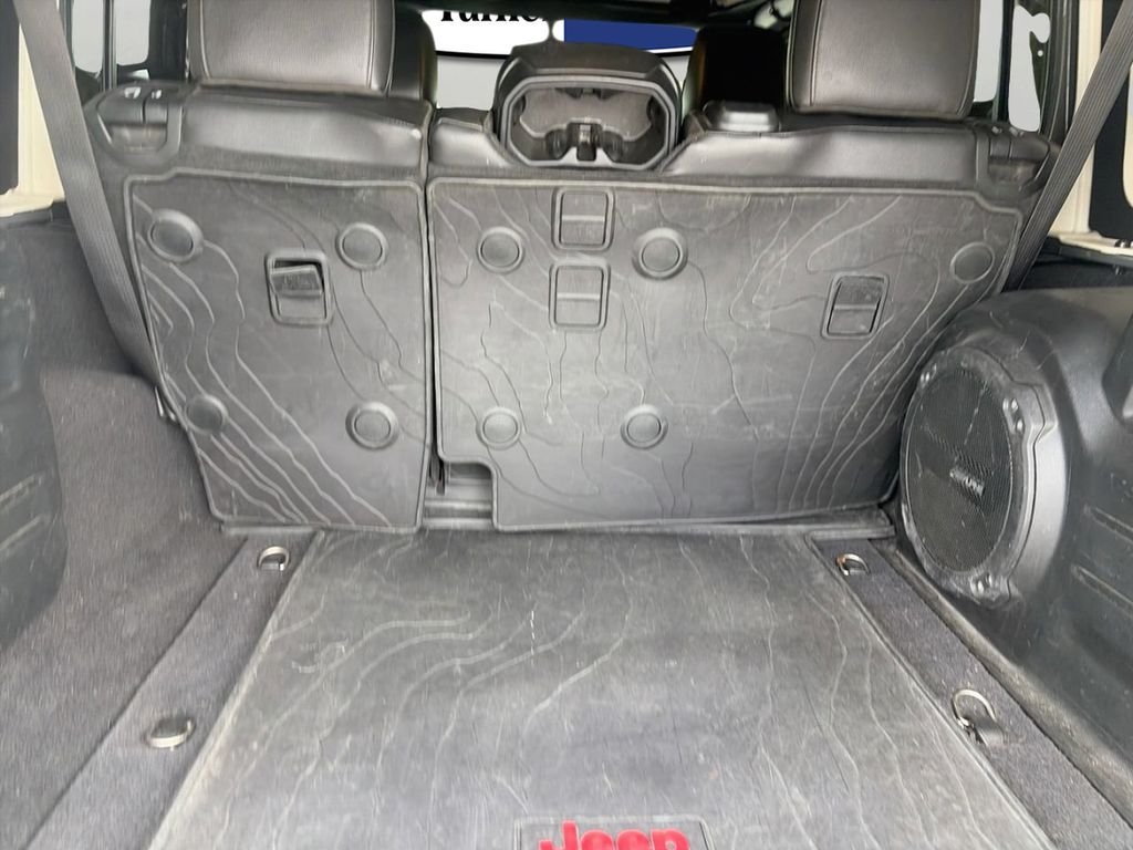 Used 2020 Gray Jeep Unlimited Sahara Altitude image 7