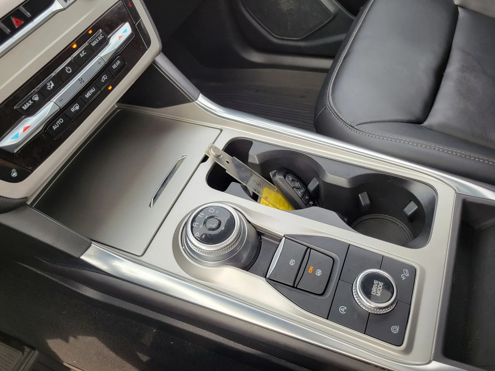 Used 2023 Silver Ford XLT image 21