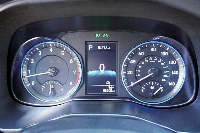 Used 2023 White Hyundai SEL image 31