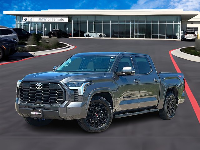 2022 Toyota Tundra 2WD SR5
