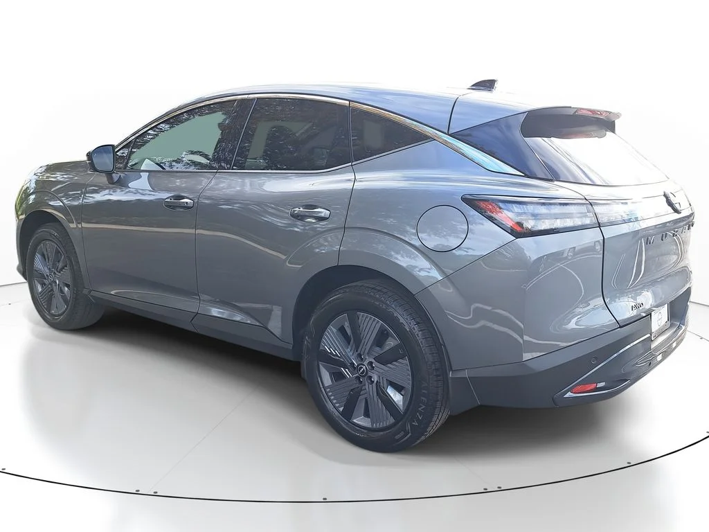 New 2026 Gray Nissan SL image 5