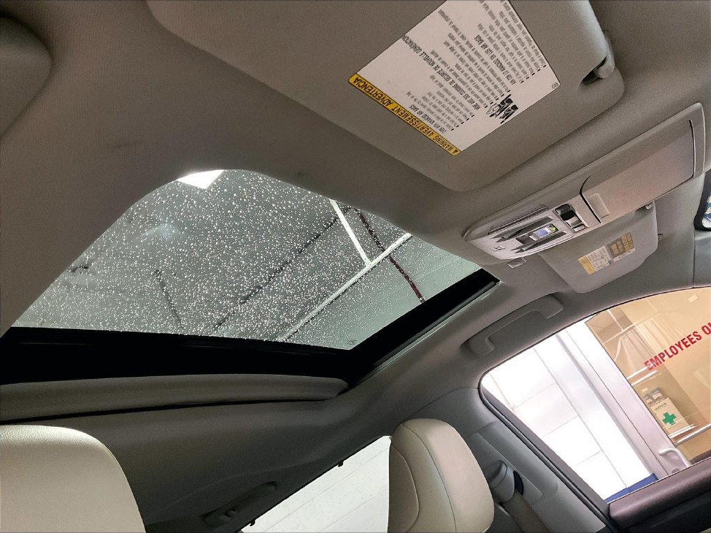 Used 2021 Pearl Toyota XLE image 22