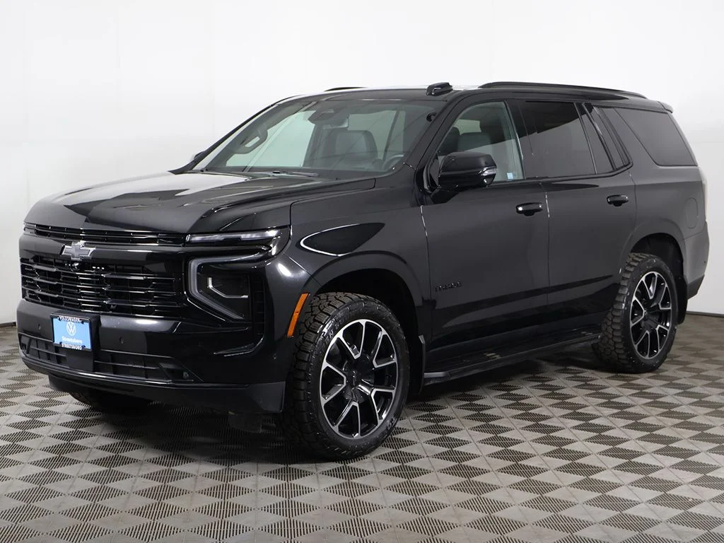 Used 2025 Black Chevrolet RST image 13