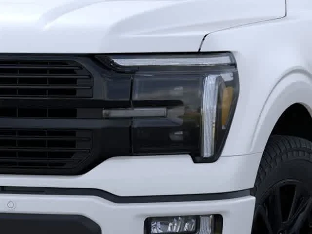 New 2026 Star White Metallic Tri-Coat Ford Platinum image 18