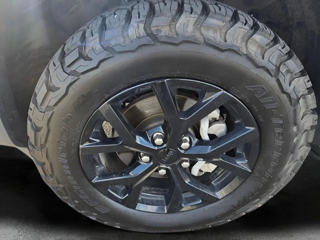 Used 2024 Bright White Clearcoat Jeep Altitude image 11
