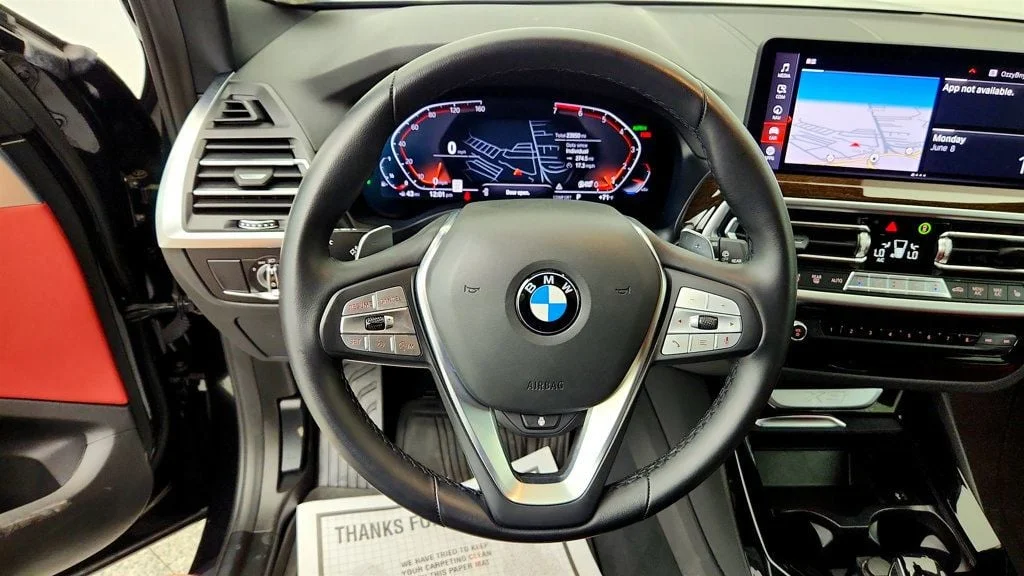 Used 2022 Black Sapphire Metallic BMW xDrive30i SAV w/ Premium Package 2 & Live Cockpit Pro image 13