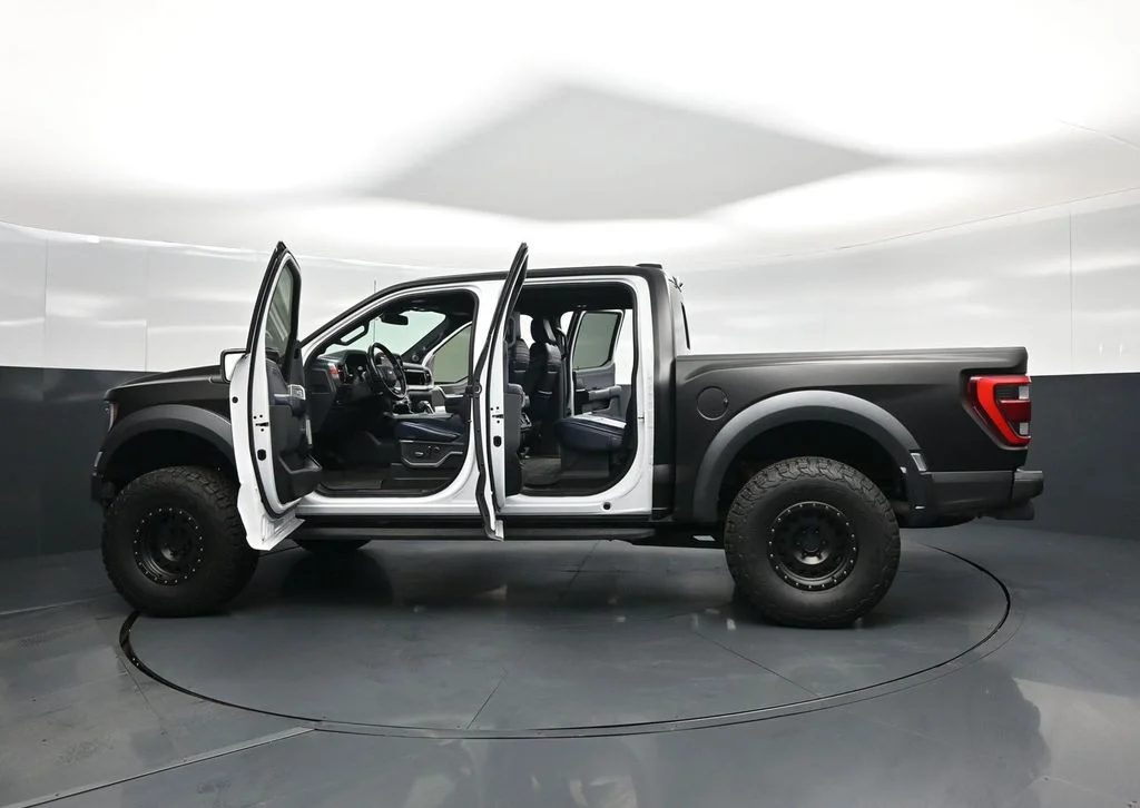 Used 2021 White Ford Raptor image 35