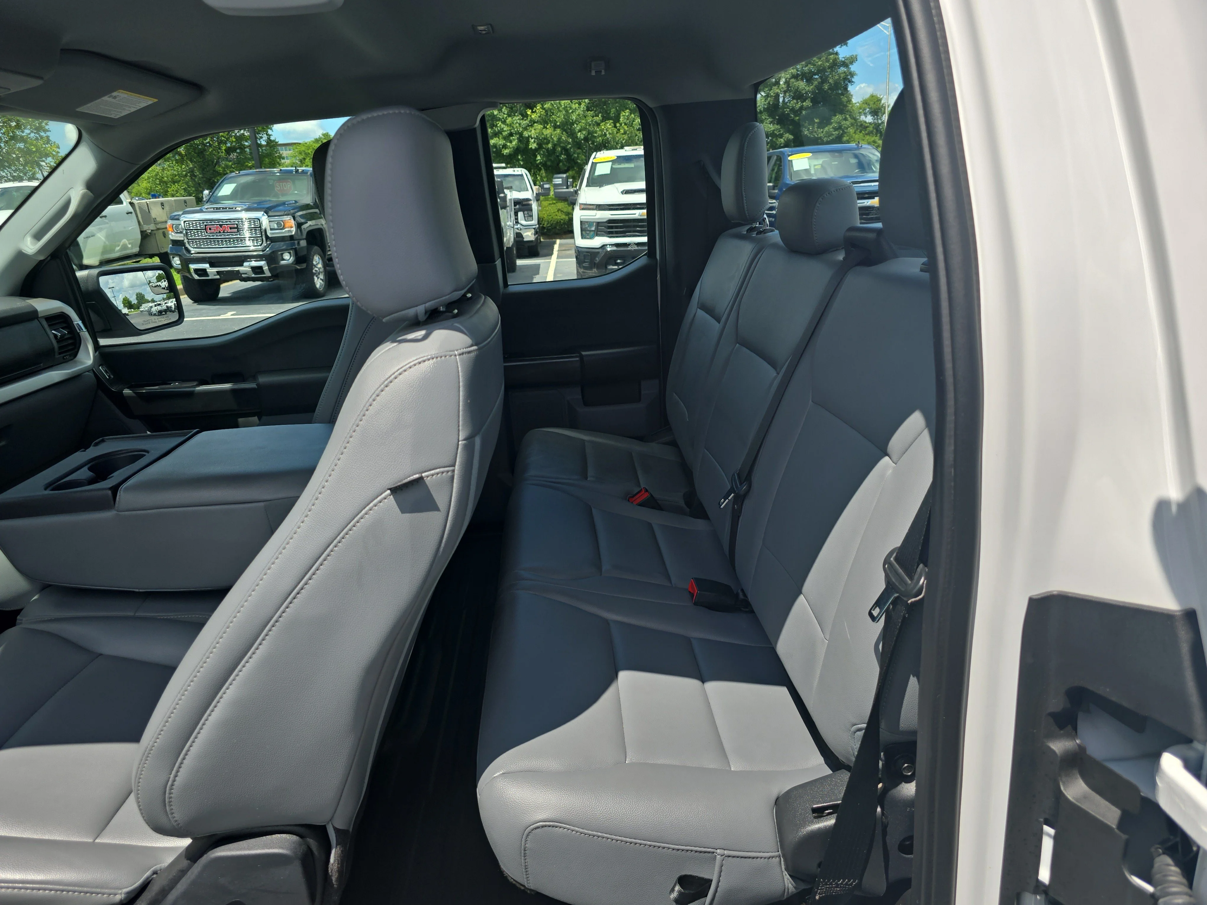 Used 2021 Oxford White Ford XL image 11