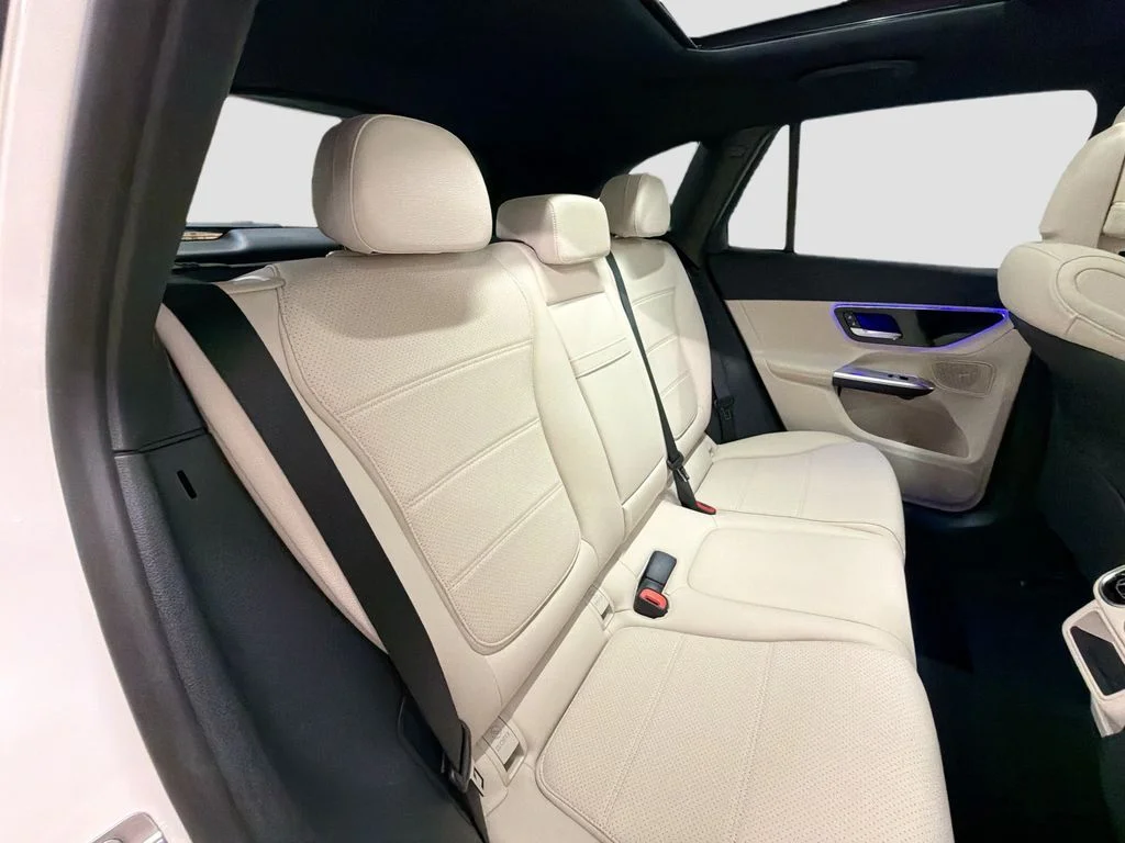 New 2026  Mercedes-Benz GLC 300 image 27