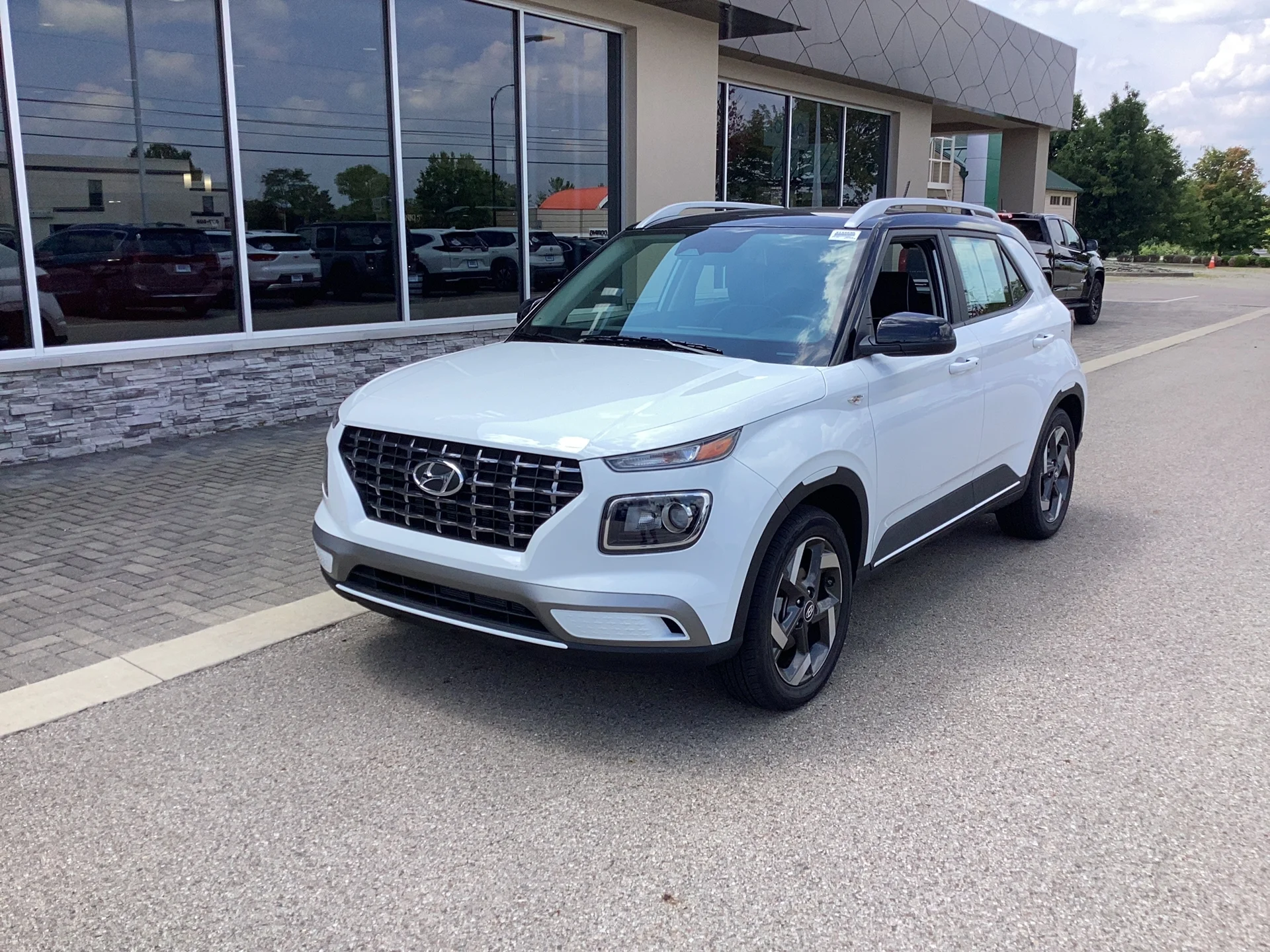 Certified Used 2026 Lunar White/Black Roof Hyundai  image 8