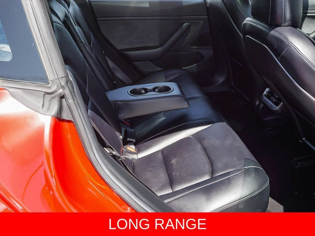 Used 2018  Tesla Long Range image 13