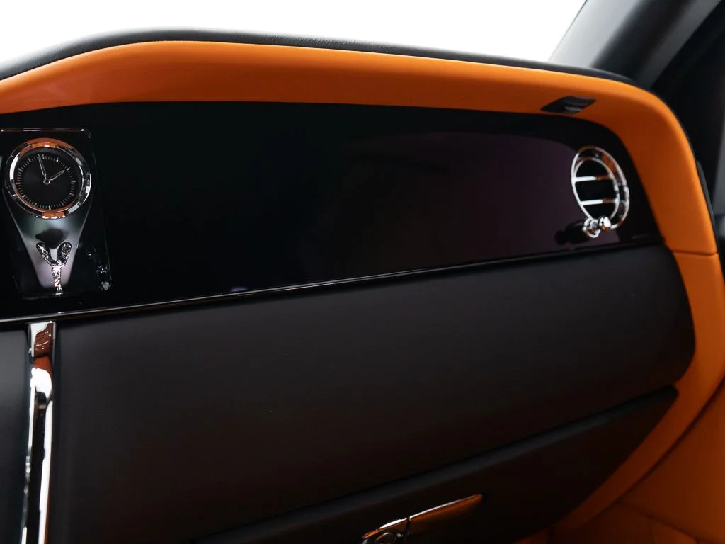 New 2026 English White Rolls-Royce  image 45