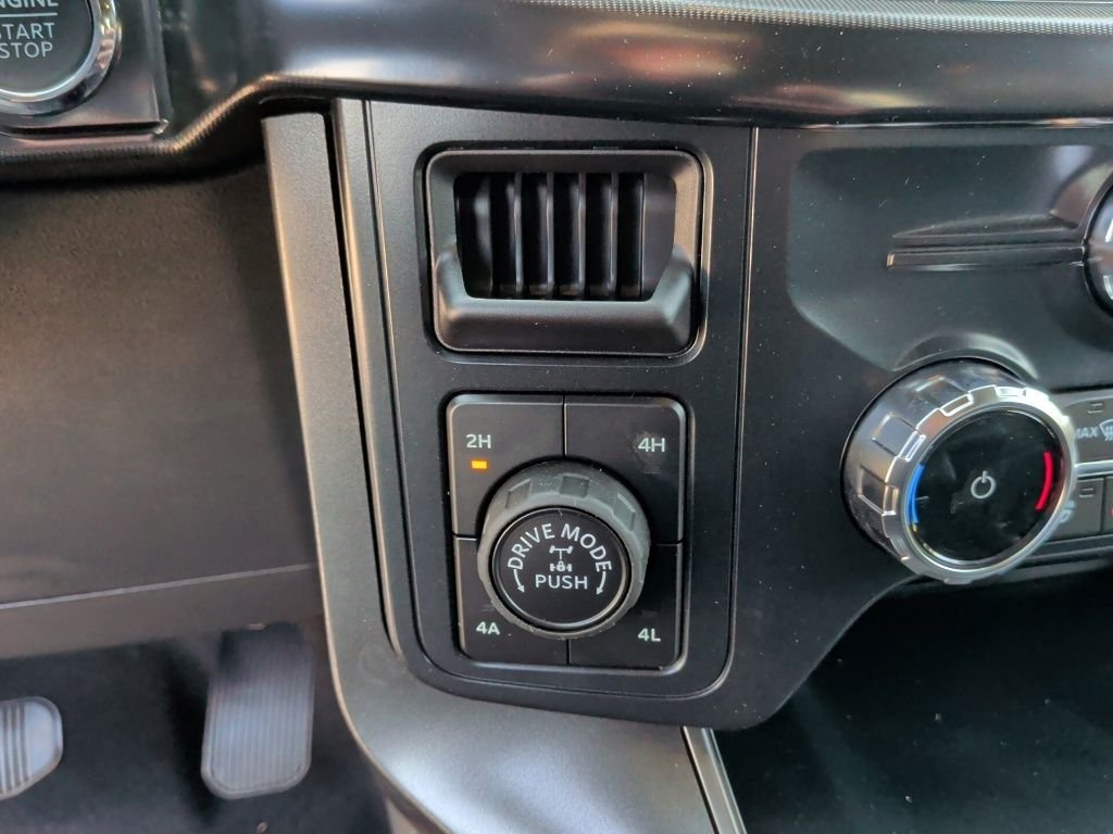 New 2026 Black Ford Lariat image 28