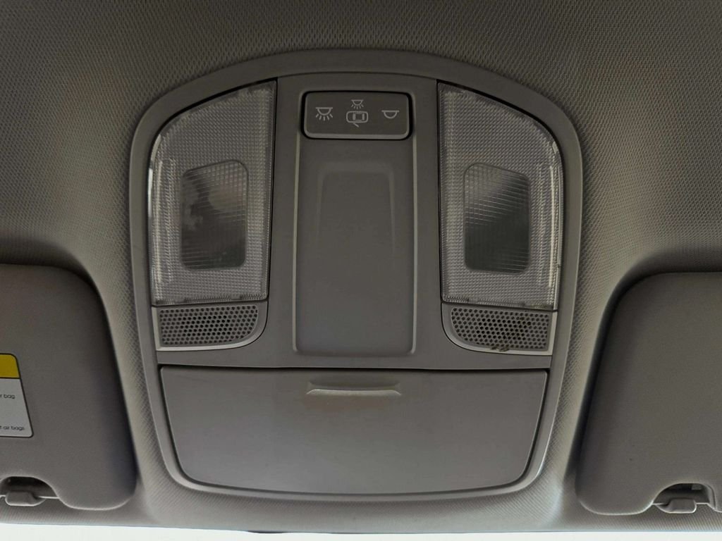 Used 2016 Coliseum Gray Hyundai Limited image 25