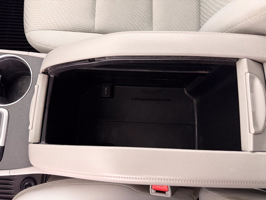 Used 2019 White Toyota LE image 29