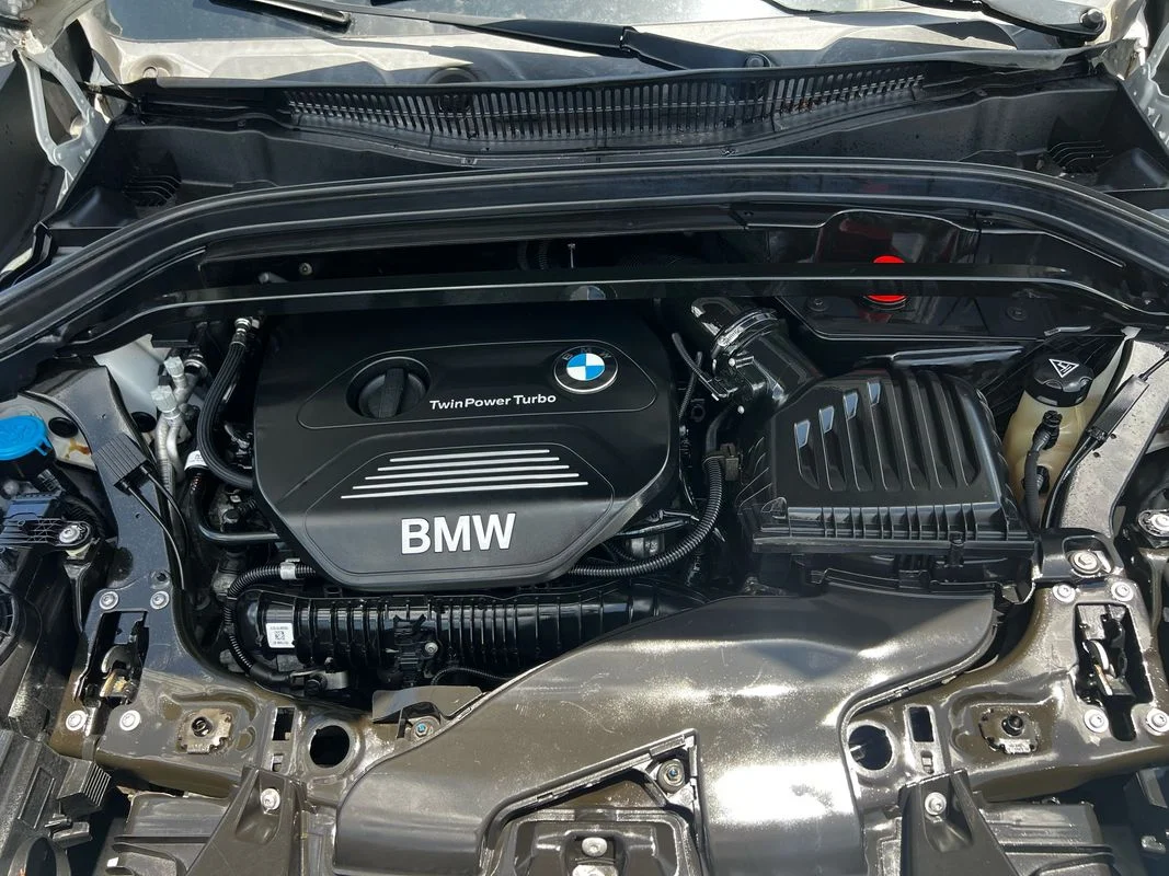 Used 2018  BMW xDrive28i image 28