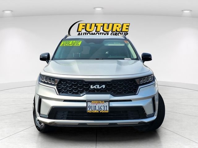 Used 2022 Silver Kia S image 2