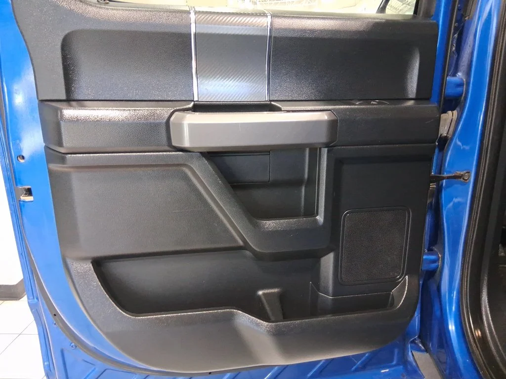 Used 2019 Blue Ford XLT image 13