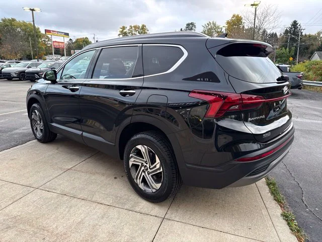 Used 2023 Black Hyundai SEL image 16