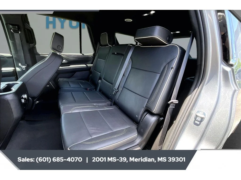 Used 2024 STERLING METALLIC GMC SLT image 19