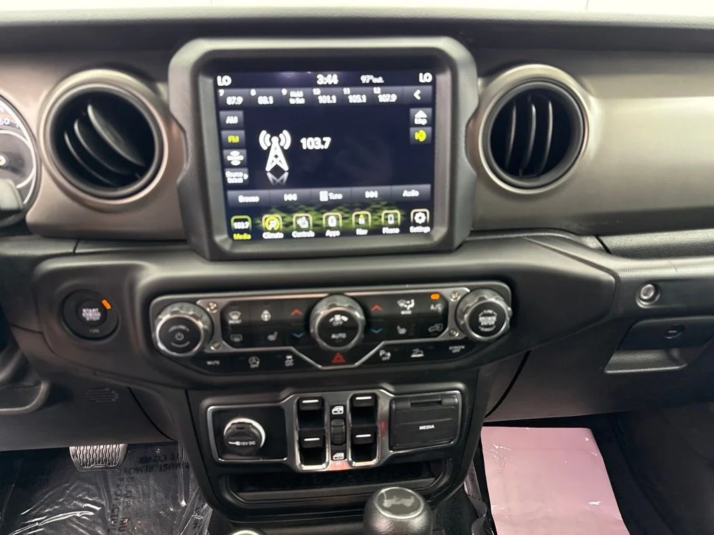 Used 2022 Green Jeep Unlimited Willys image 21