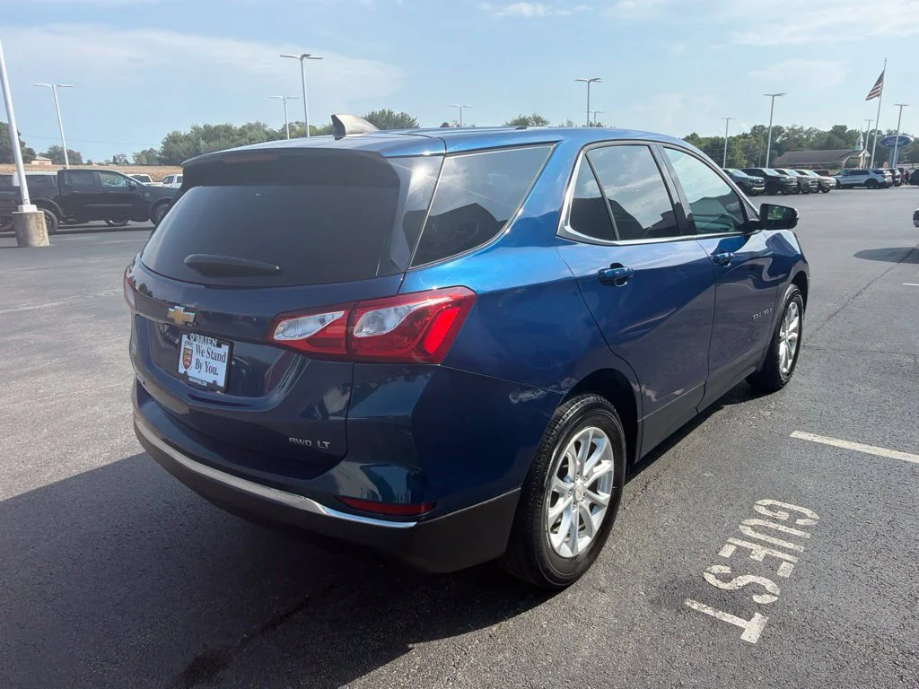 Used 2019 Pacific Blue Metallic Chevrolet LT image 5