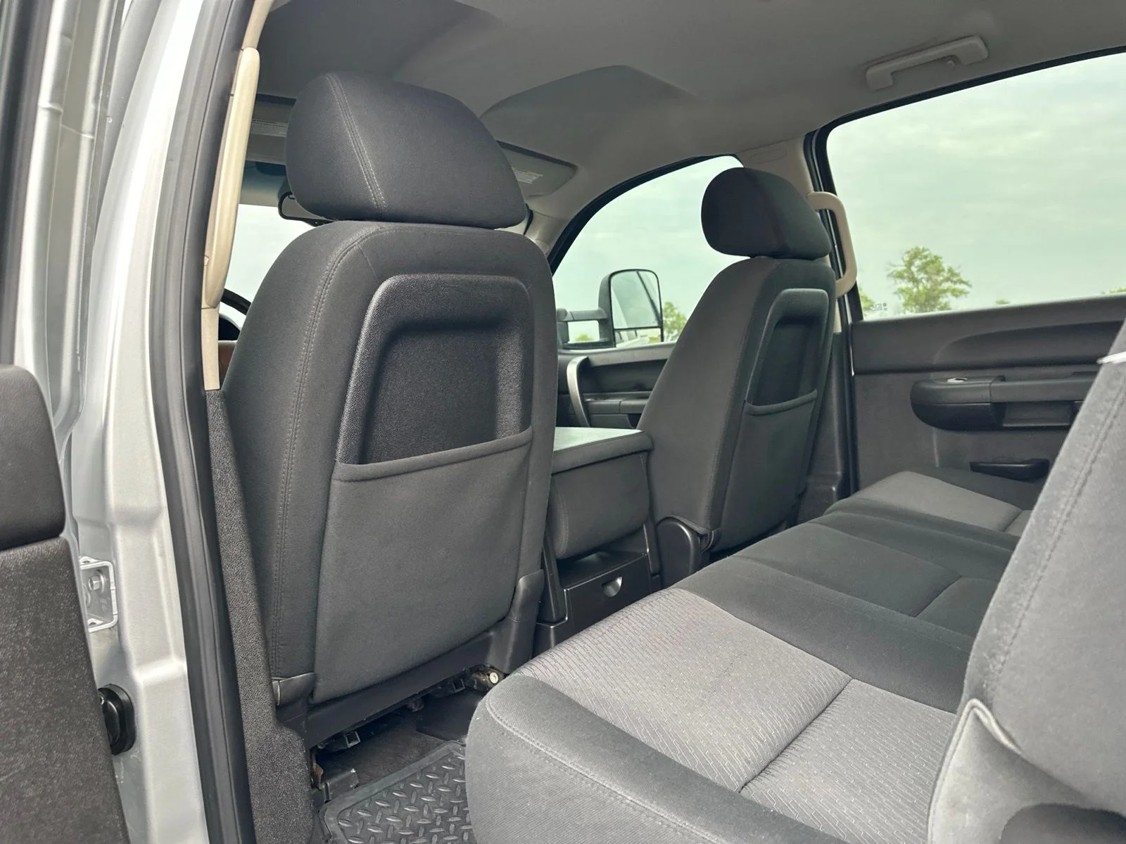 Used 2012 Silver Chevrolet LT image 21