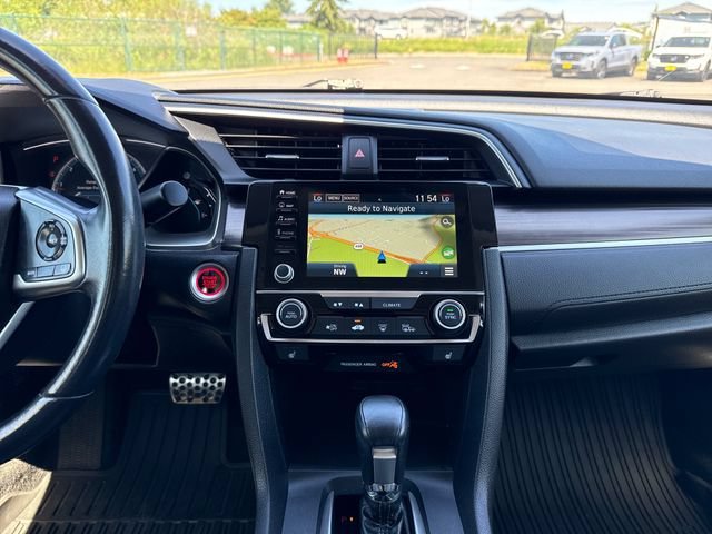 Used 2019 Modern Steel Metallic Honda Touring image 20